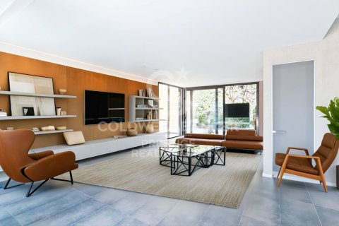 House à vendre à Barcelona, Espagne, 4 chambres, 434 m2 No. 178801 - photo 3