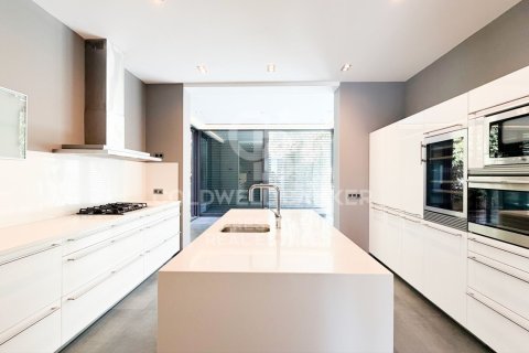 House à vendre à Barcelona, Espagne, 4 chambres, 434 m2 No. 178801 - photo 15