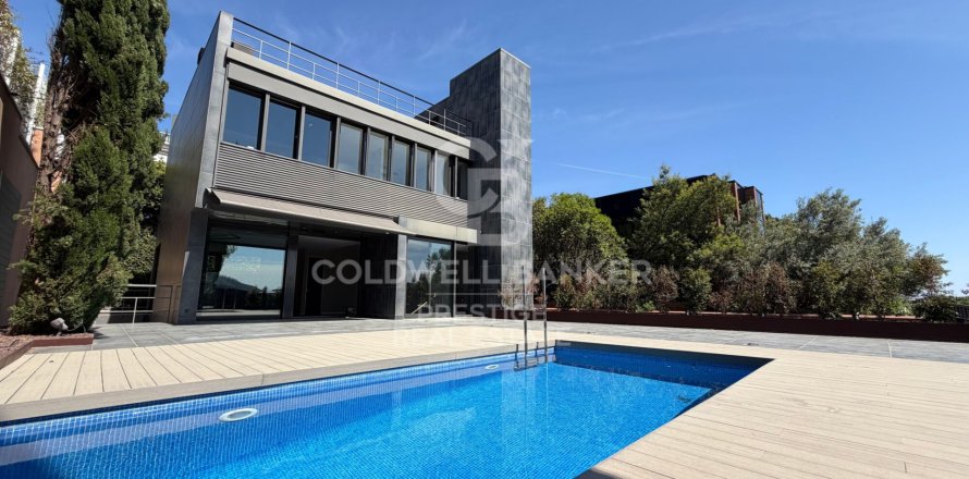 House à Barcelona, Espagne 4 chambres, 434 m2 No. 178801
