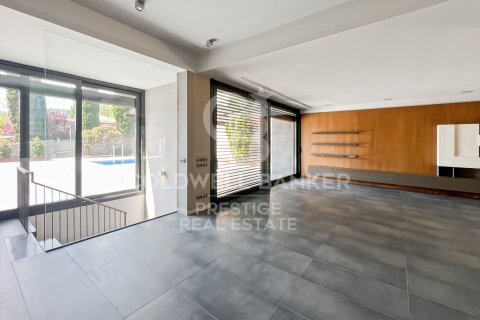 House à vendre à Barcelona, Espagne, 4 chambres, 434 m2 No. 178801 - photo 8