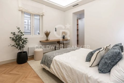 Apartment à vendre à Madrid, Espagne, 2 chambres, 110 m2 No. 178799 - photo 27