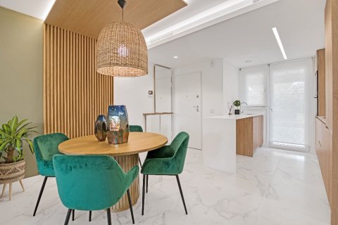 Apartament w Punta Prima, Alicante, Hiszpania 2 sypialnie, 81 mkw. nr 144956 – zdjęcie 13