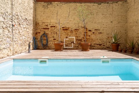 Huoneisto myytävänä Barcelona, Espanja, 2 makuuhuonetta, 99 m2 No. 192789 - kuva 7