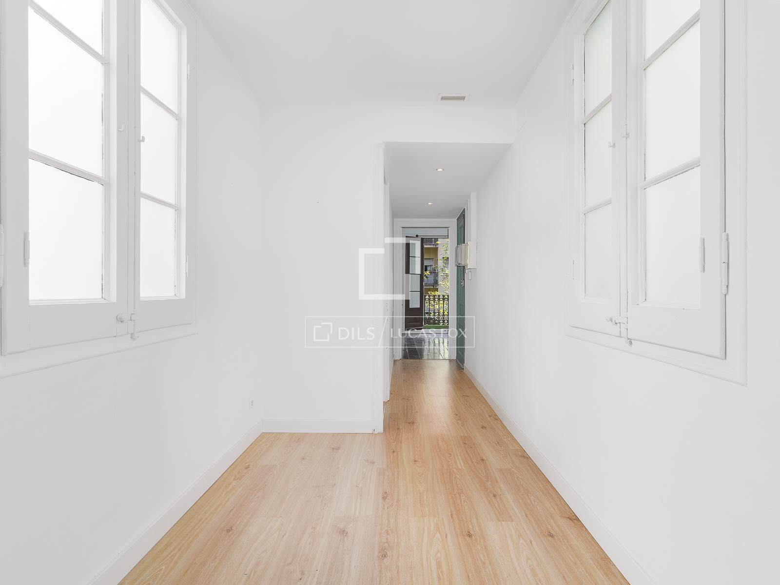 Apartment in Barcelona, Spain 3 bedrooms, 91 sq.m. No. 192790