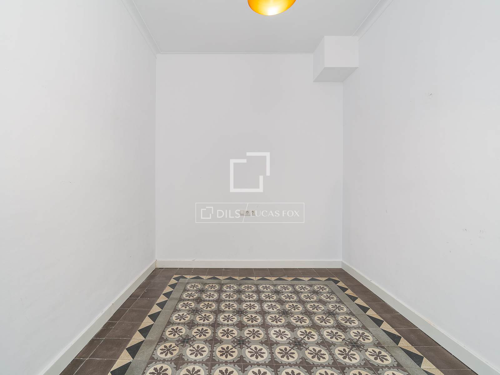 Apartment in Barcelona, Spain 3 bedrooms, 91 sq.m. No. 192790