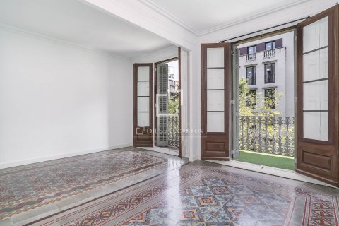Huoneisto Barcelona, Espanja 3 makuuhuonetta, 91 m2 No. 192790