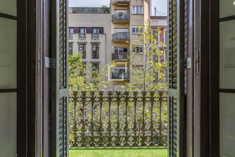 Huoneisto myytävänä Barcelona, Espanja, 3 makuuhuonetta, 91 m2 No. 192790 - kuva 6