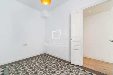 Huoneisto myytävänä Barcelona, Espanja, 3 makuuhuonetta, 91 m2 No. 192790 - kuva 15