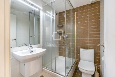 Huoneisto myytävänä Barcelona, Espanja, 3 makuuhuonetta, 91 m2 No. 192790 - kuva 20