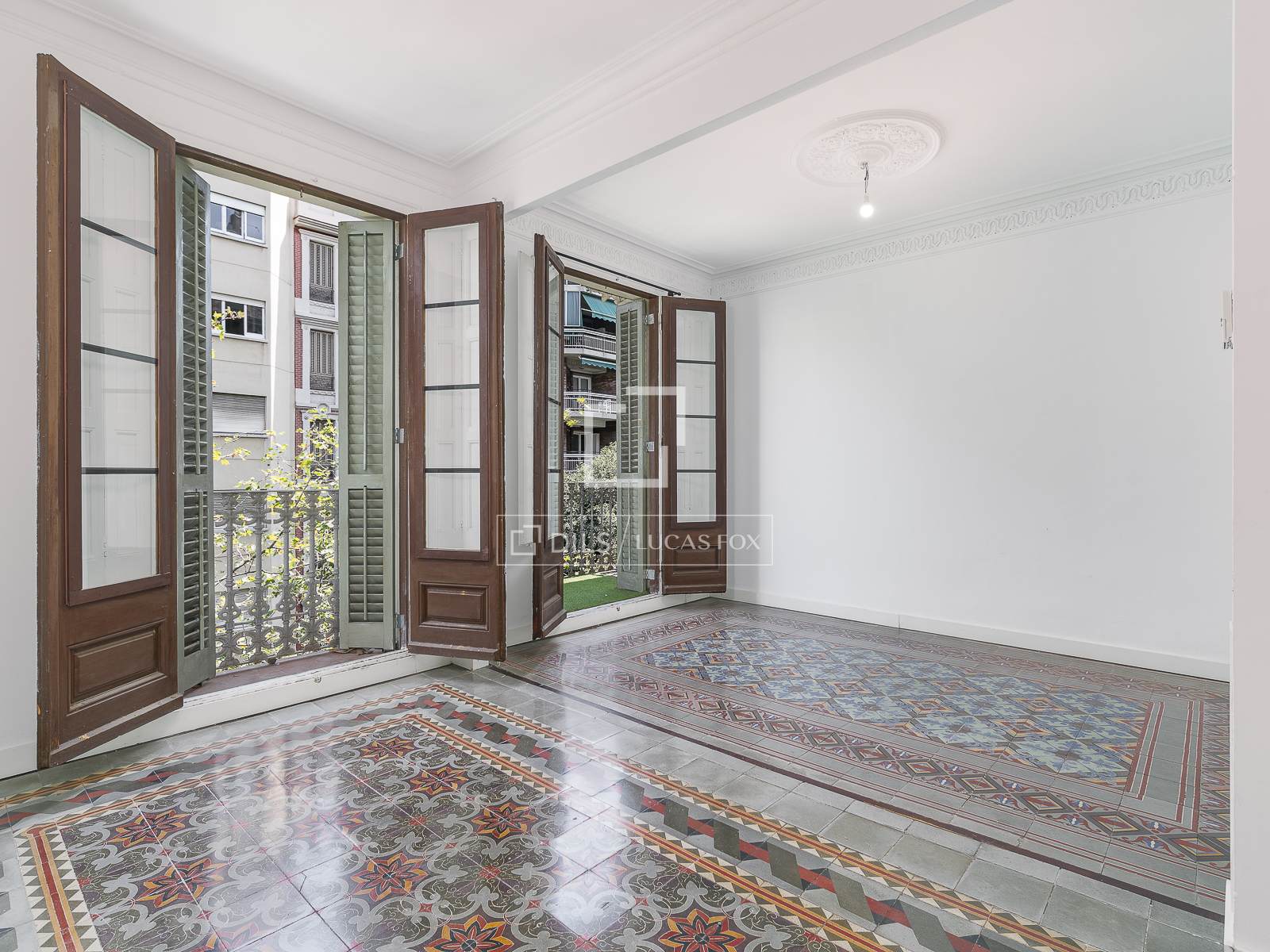 Apartment in Barcelona, Spain 3 bedrooms, 91 sq.m. No. 192790