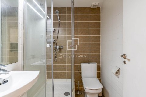 Huoneisto myytävänä Barcelona, Espanja, 3 makuuhuonetta, 91 m2 No. 192790 - kuva 19