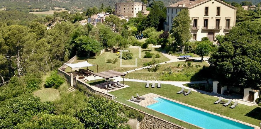 Finca Sitges, Barcelona, Espanja 18 makuuhuonetta, 1200 m2 No. 192787