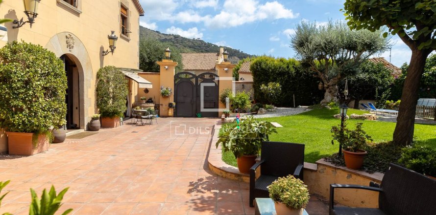 Villa en Teia, Barcelona, España 5 dormitorios, 1100 m2 No. 192788