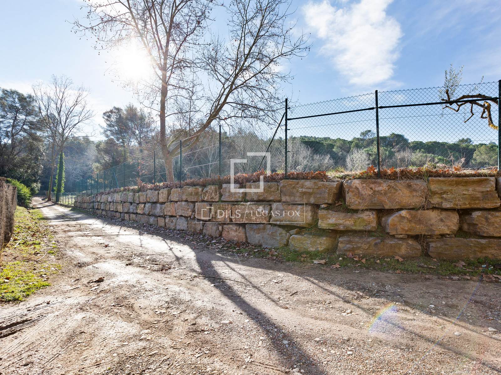 Tontti Sant Cugat Del Valles, Barcelona, Espanja No. 192785