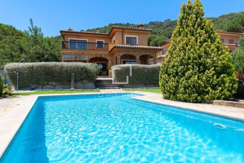Villa till salu i Argentona, Barcelona, Spanien 6 sovrum, 439 kvm. Nr. 192791 - foto 4