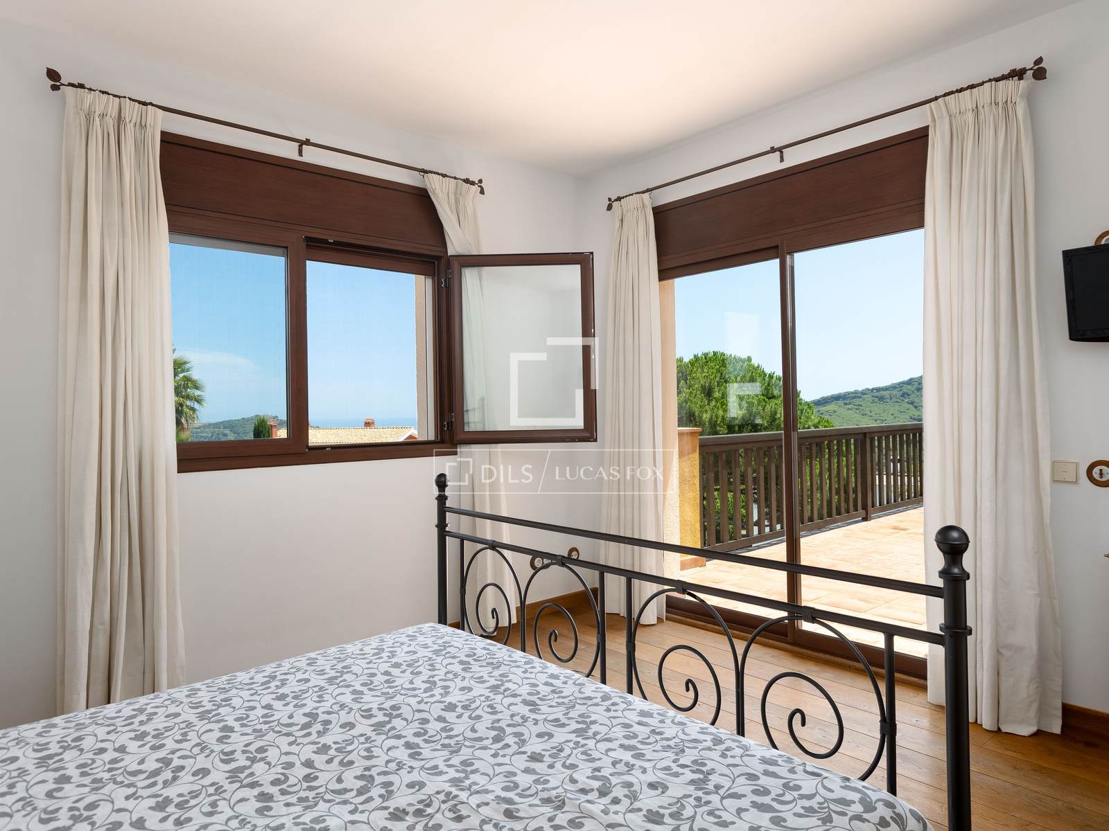 Villa en Argentona, Barcelona, España 6 dormitorios, 439 m2 No. 192791