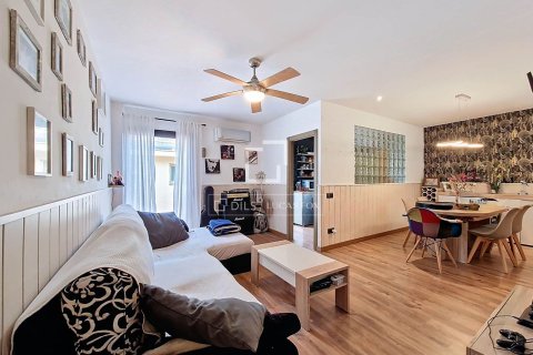 Villa à vendre à Vilanova i la Geltru, Barcelona, Espagne, 3 chambres, 104 m2 No. 150443 - photo 4