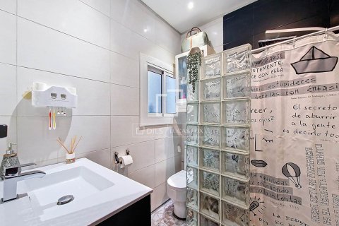 Villa à vendre à Vilanova i la Geltru, Barcelona, Espagne, 3 chambres, 104 m2 No. 150443 - photo 13