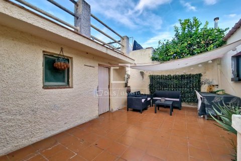Villa à vendre à Vilanova i la Geltru, Barcelona, Espagne, 3 chambres, 104 m2 No. 150443 - photo 3