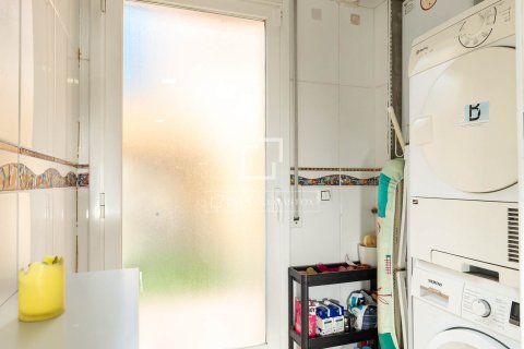 Dzīvoklis pārdošanā Esplugues de Llobregat, Barcelona, Spānijā 3 istabas, 105 m2 Nr. 150441 - attēls 23