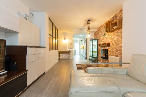 Dzīvoklis pārdošanā Esplugues de Llobregat, Barcelona, Spānijā 3 istabas, 105 m2 Nr. 150441 - attēls 11