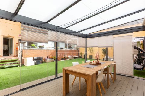 Appartamento a Esplugues de Llobregat, Barcelona, Spagna 3 camere da letto, 105 mq. N° 150441