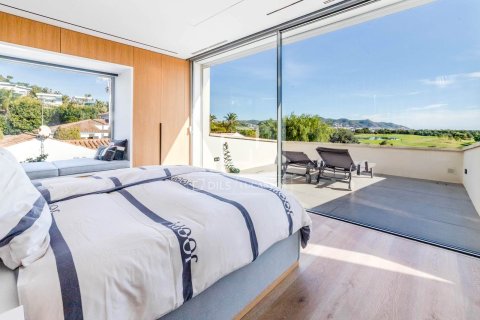 Villa for sale in Sitges, Barcelona, Spain 5 bedrooms, 550 sq.m. No. 150442 - photo 4