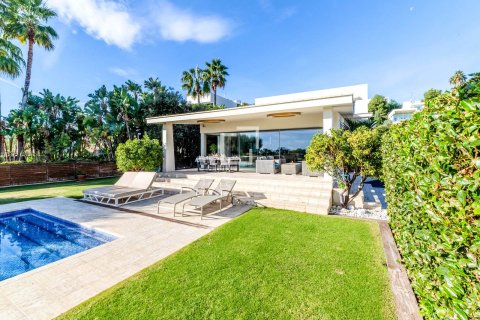 Villa for sale in Sitges, Barcelona, Spain 5 bedrooms, 550 sq.m. No. 150442 - photo 10