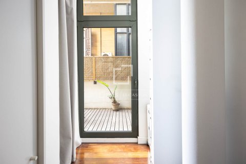 Apartment à vendre à Barcelona, Espagne, 2 chambres, 76 m2 No. 150446 - photo 9
