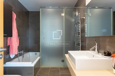 Villa for sale in Sant Pol de Mar, Barcelona, Spain 5 bedrooms, 339 sq.m. No. 150440 - photo 19