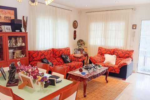 Villa à vendre à Torrevieja, Alicante, Espagne, 4 chambres, 156 m2 No. 152098 - photo 16