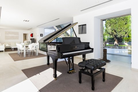 Продажа виллы Пальма-де-Майорка, Майорка, Испания 6 спален, 485м2 №111755 - фото 12