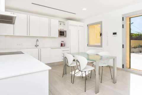 Продажа виллы Пальма-де-Майорка, Майорка, Испания 6 спален, 485м2 №111755 - фото 13
