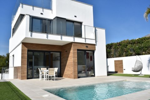 Villa à vendre à La Nucia, Alicante, Espagne, 3 chambres, 167 m2 No. 145060 - photo 1