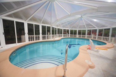 Villa for sale in Dehesa De Campoamor, Alicante, Spain 4 bedrooms, 243 sq.m. No. 145063 - photo 3