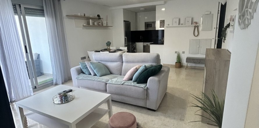 Apartment à Orihuela, Alicante, Espagne 2 chambres, 76 m2 No. 173386