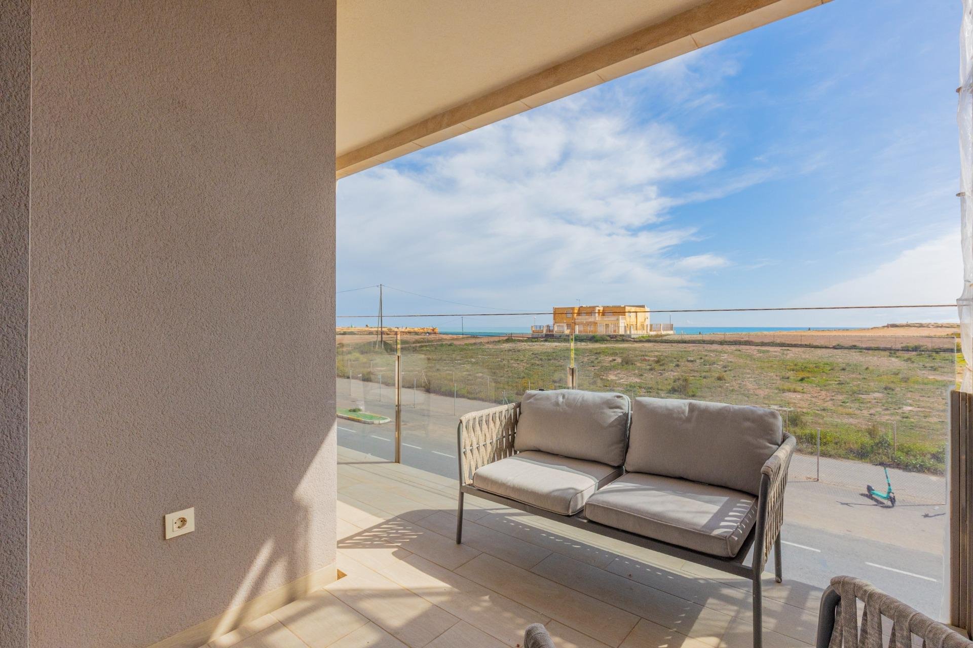 Wohnung in Torrevieja, Alicante, Spanien 3 Schlafzimmer,  Nr. 161299