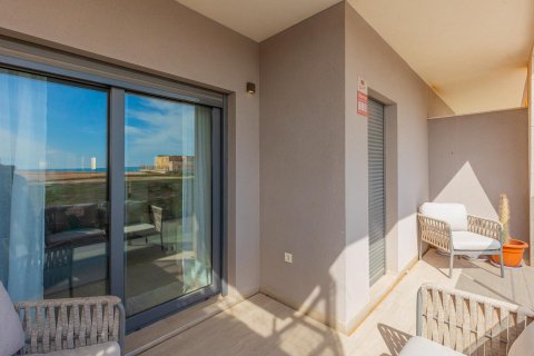 Apartment à vendre à Torrevieja, Alicante, Espagne, 3 chambres,  No. 161299 - photo 5