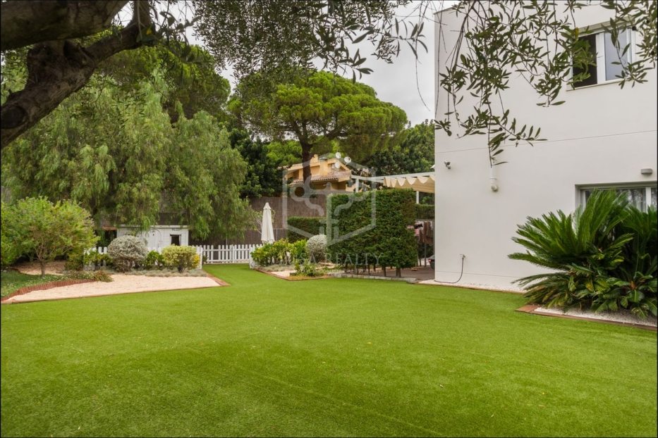 Villa in Sant Andreu de Llavaneres, Barcelona, Spanien 4 Schlafzimmer, 377 m2 Nr. 78366