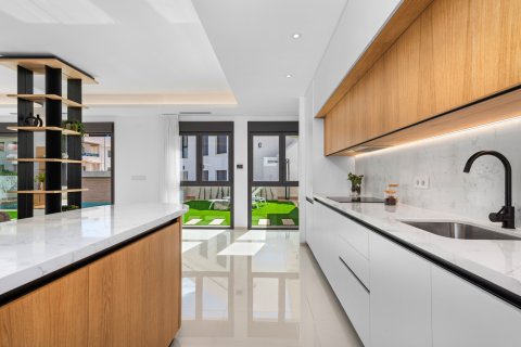 Продажа виллы в Сьюдад Кесада, Аликанте, Испания 3 спальни, 174м2 №163274 - фото 9