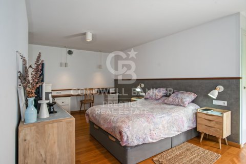 Duplex for sale in Badalona, Barcelona, Spain 3 bedrooms, 220 sq.m. No. 158579 - photo 11