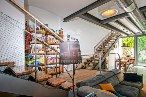 Duplex for sale in Badalona, Barcelona, Spain 3 bedrooms, 220 sq.m. No. 158579 - photo 4