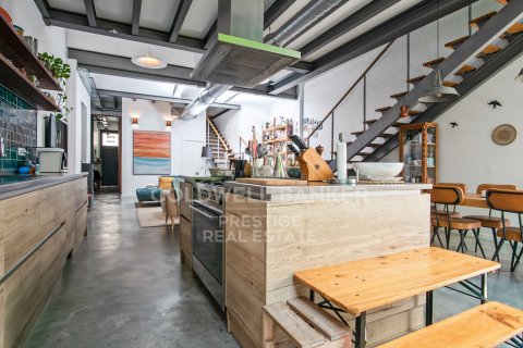 Duplex for sale in Badalona, Barcelona, Spain 3 bedrooms, 220 sq.m. No. 158579 - photo 8