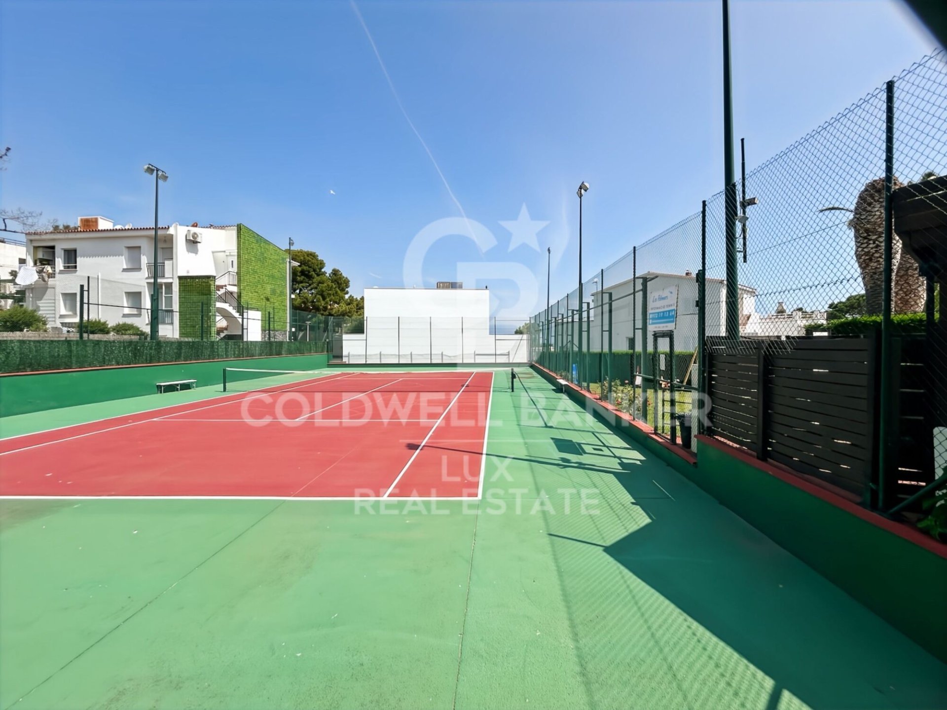 Hotel in Llanca, Girona, Spain 2208 sq.m. No. 158576