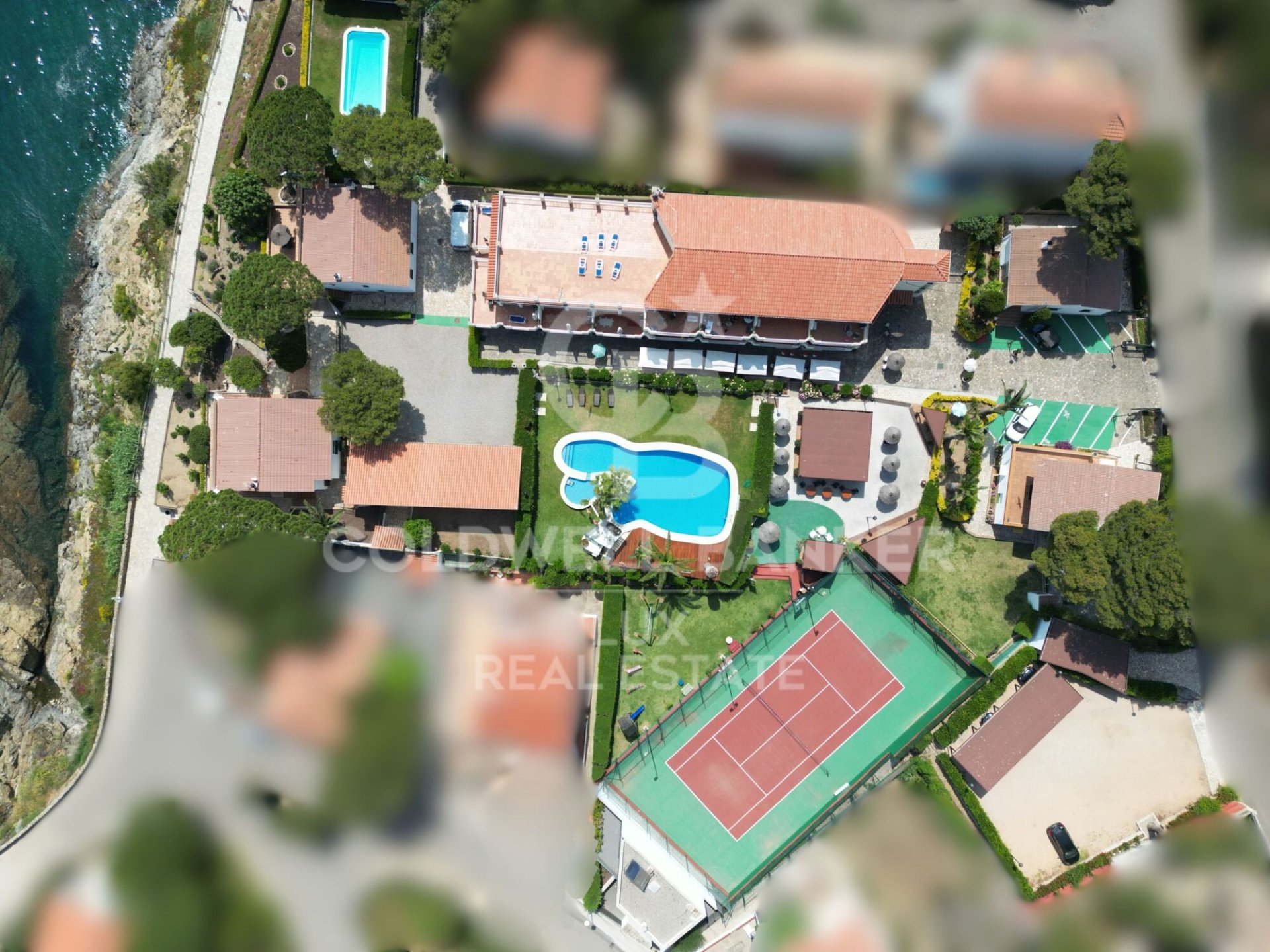 Hotel in Llanca, Girona, Spain 2208 sq.m. No. 158576