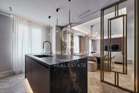 Wohnung zum Verkauf in Madrid, Spanien 3 Schlafzimmer, 215 m2 Nr. 158580 - Foto 4