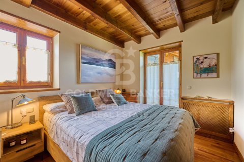 House for sale in Girona, Spain 3 bedrooms, 165 sq.m. No. 158578 - photo 23