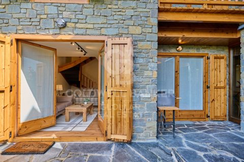 House for sale in Girona, Spain 3 bedrooms, 165 sq.m. No. 158578 - photo 2