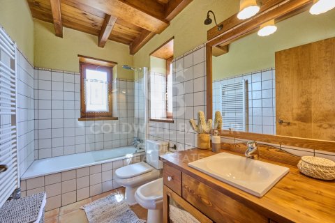 House for sale in Girona, Spain 3 bedrooms, 165 sq.m. No. 158578 - photo 25