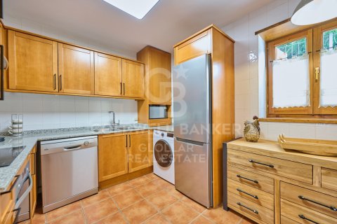 House for sale in Girona, Spain 3 bedrooms, 165 sq.m. No. 158578 - photo 13